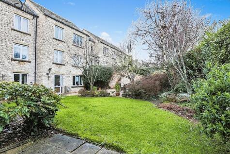 DM flat Bredon Court, Broadway