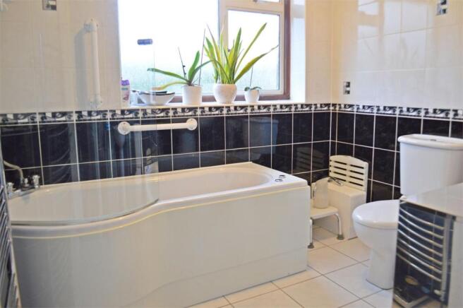 Photo 7