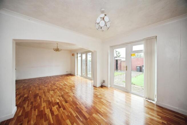Chelsea Gardens, Houghton Regis, Dunstable photo 4