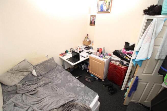 85B - room 2.jpg