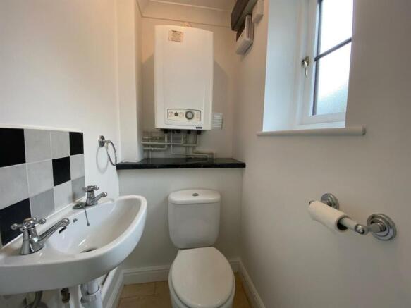 Toilet.jpg