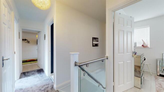 FIRST FLOOR LANDING