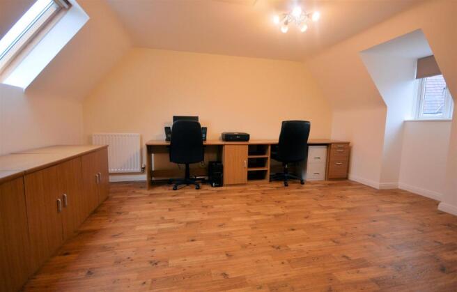 BED 6 STUDIO.jpg