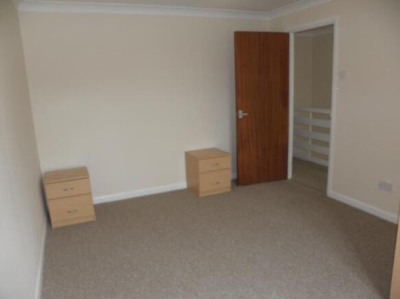 11 Whittingstall Ave