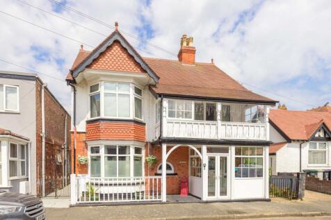 Lifeboat Avenue, Skegness, PE25