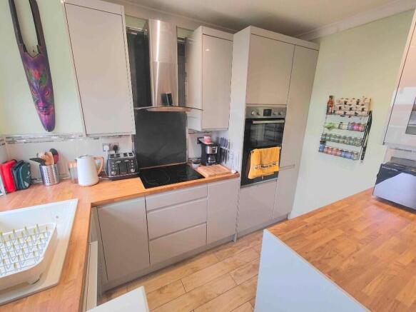 3 bed End of Terrace for sale Image 9