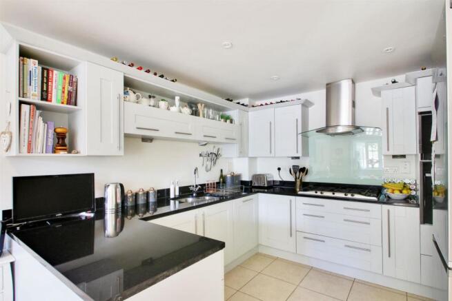 Kitchen.jpg