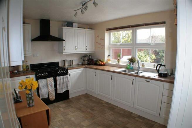 KITCHEN: