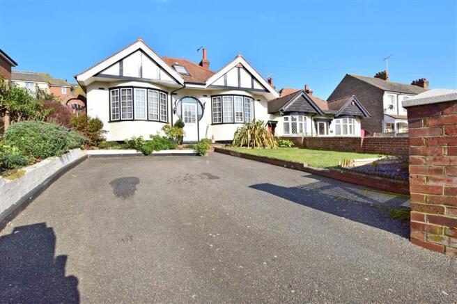 Driveway/Parking