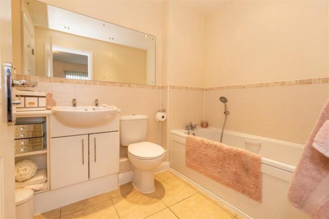18 Forest Grove (19).jpg