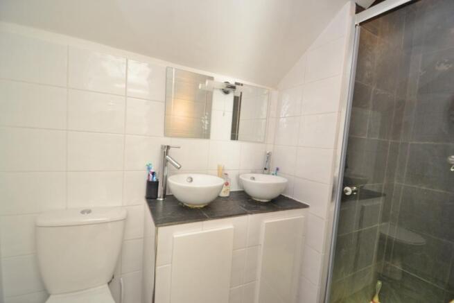 En-suite bathroom