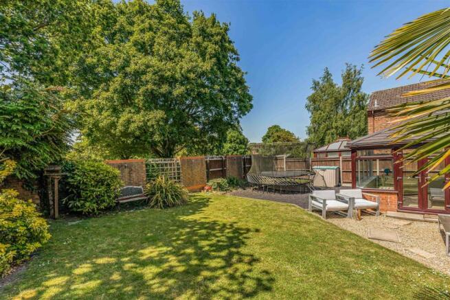 15 Paddock End, Denmead-Small-PorticoMarketing-Nex