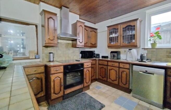 113 Watford Road, Wembley, Middlesex, HA0 3EZ photo 2