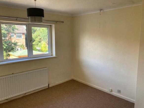 BEDROOM.jpg