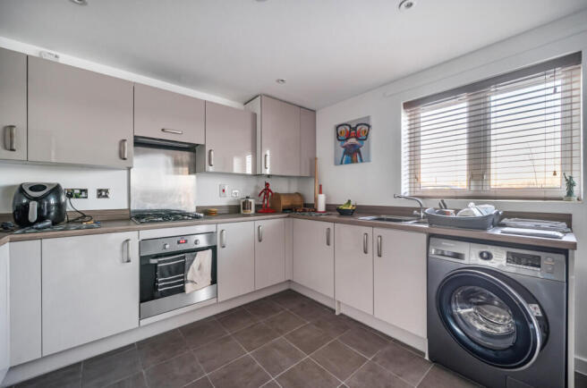 1393325-15-69457c...