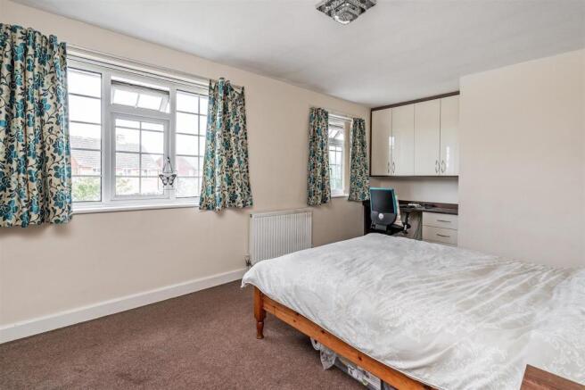 113 Ferndown Road-6_lo.jpg