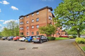 27, Lion Bank, Glasgow G66 1PH