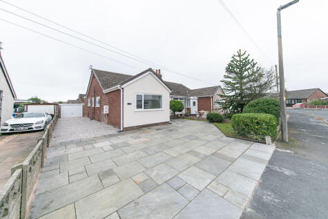 No. 56, Coniston Avenue, Knott End-on-Sea, Lancs FY6 0DP