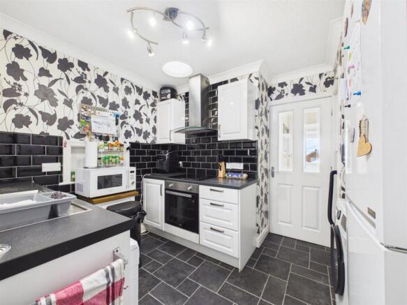 Kitchen:
