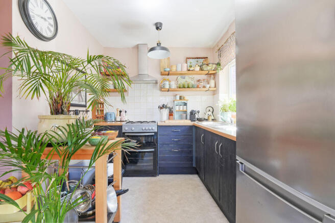 3 bed Semi-Detached for sale Image 12
