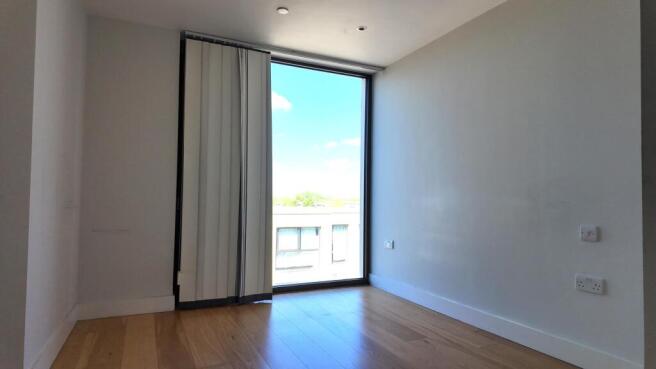 Bedroom 1.JPG