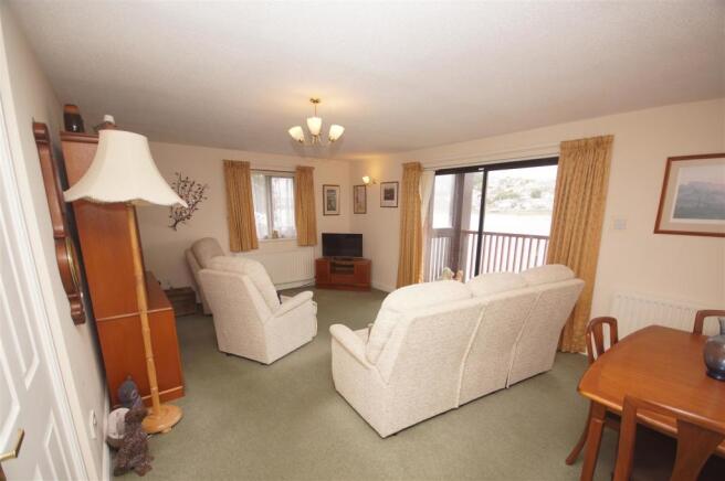Living Room.JPG