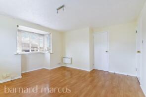 Flat 52, 2 Longlands Court, Spring Grove, Mitcham CR4 2NQ