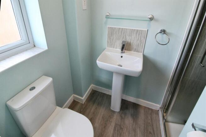 3 bed Semi-Detached for sale Image 8
