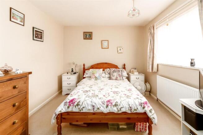 Bedroom 1 (2) - Copy.jpg