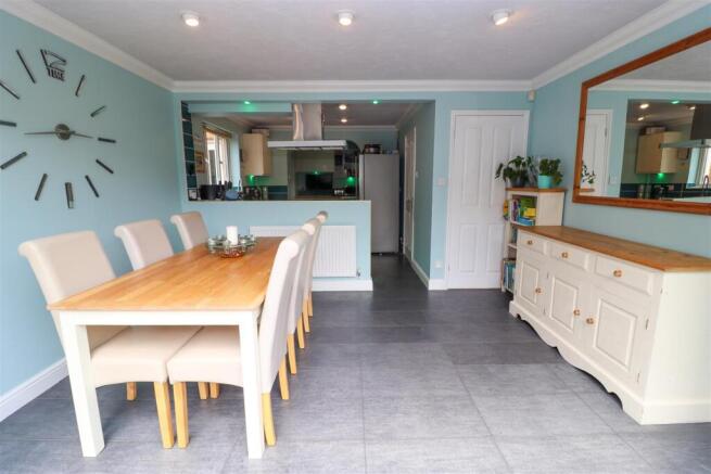 Dining Room/kitchen