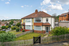 11, Parkside Crescent, Meanwood, Leeds LS6 4JU