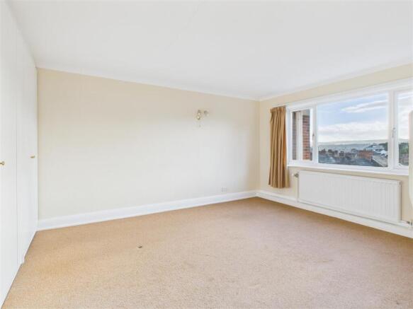 15 Crescent Mansions - 01.jpg