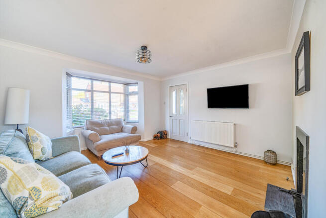 1339584-2-68dbcb4...