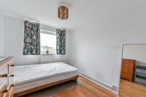 26, Belgravia House, Clarence Avenue, London SW4 8HY