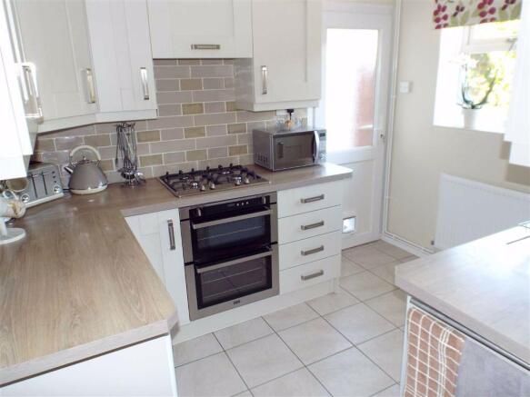 KITCHEN:
