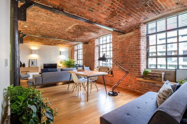 Open Plan Living/Kit