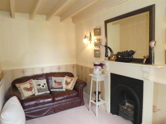 SITTING ROOM 2
