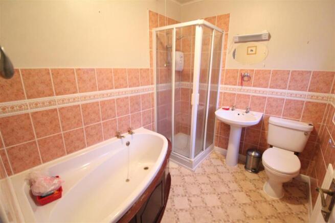 Bathroom.JPG
