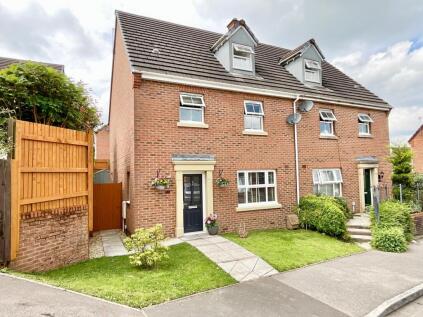 Penywaun Close, Oakdale, Blackwood, NP12