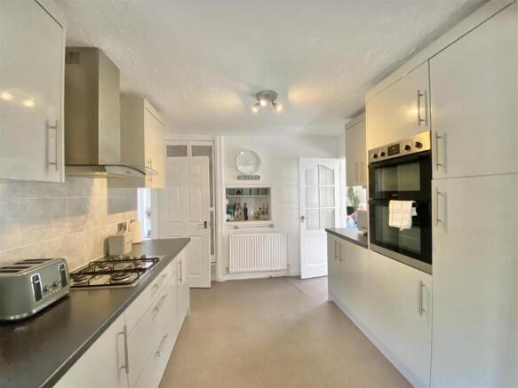 3 bed Detached Bungalow for sale Image 8