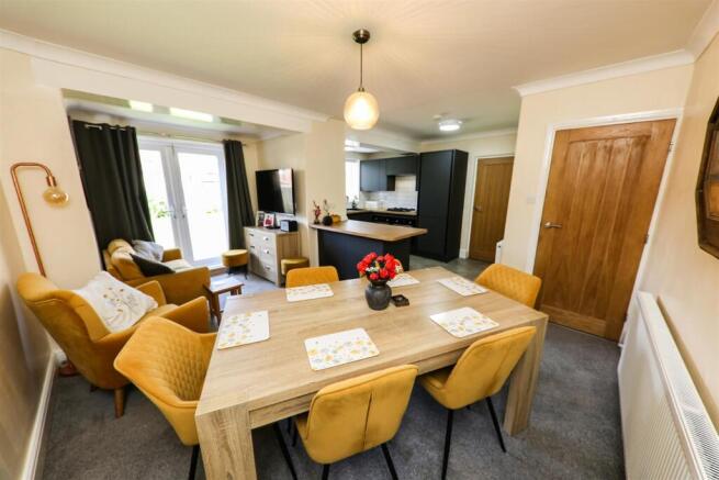 LARGE OPEN PLAN LIVING DINING KITCHEN