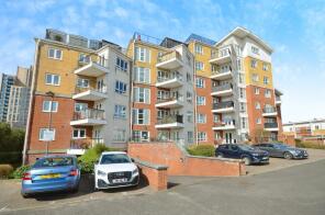28, Omega Court, The Gateway, Watford WD18 7HG