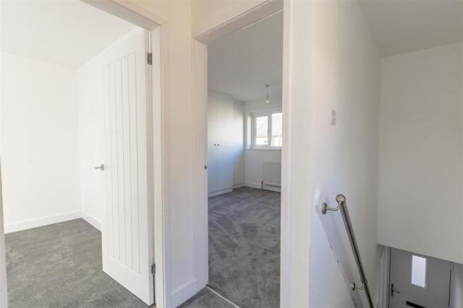 FIRST FLOOR LANDING