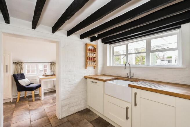 Kitchen looking to conservatory