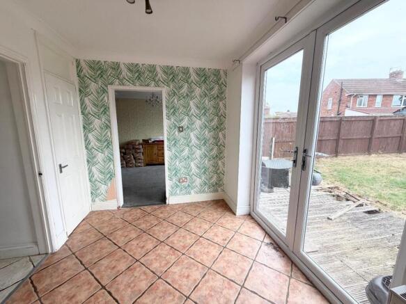 5 bed Semi-Detached for sale Image 6