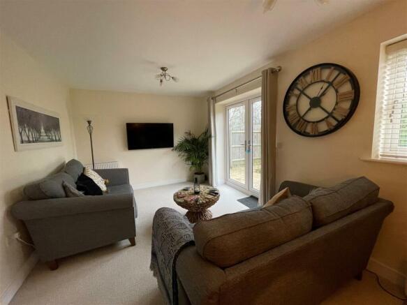Living Room.jpg
