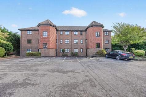 Maple Leaf Close, Biggin Hill, Westerham