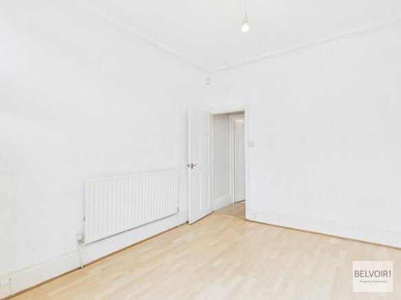 3 bed Terraced to rent Image 6