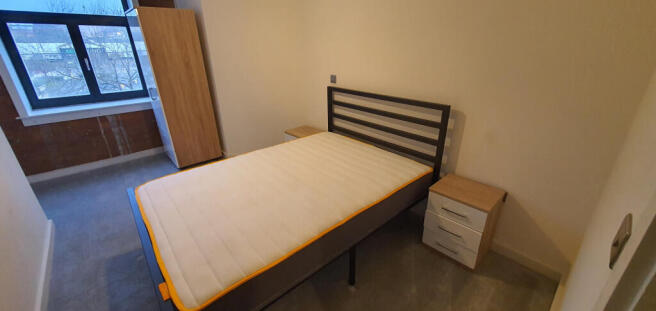 2 bed Apartment to rent Image 6