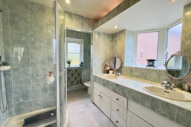 En-Suite Shower Room